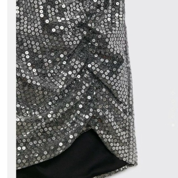 ZARA Drapped Wrap Silver a neck Sequin Shoulder Padded Deess - Picture 7 of 9